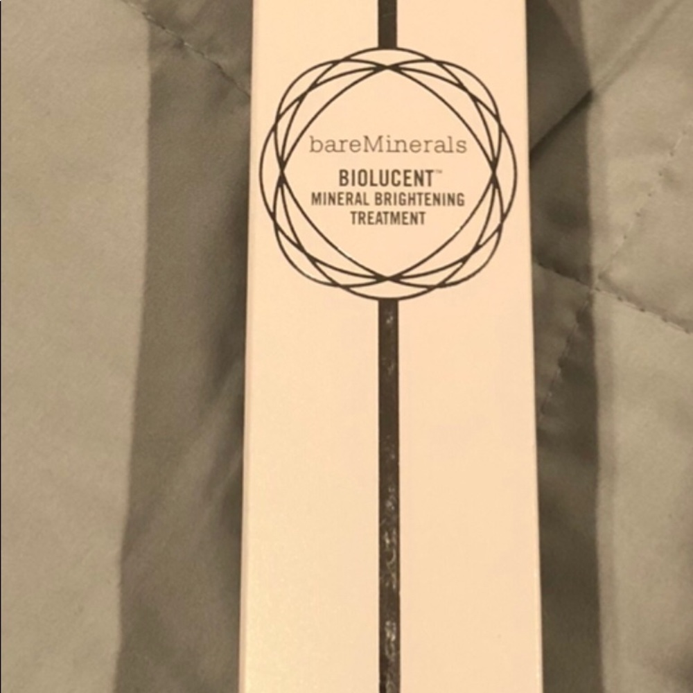 Bare Minerals Biolucent Mineral Brightening Cream